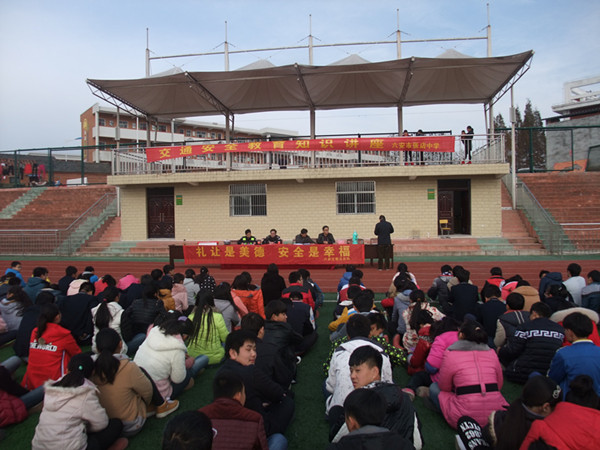 六安市张店中学多举措筑牢"安全防护墙"